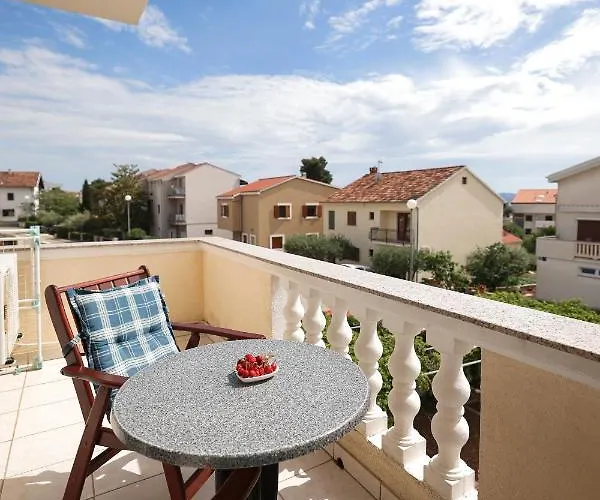 Veronika Ζαντάρ