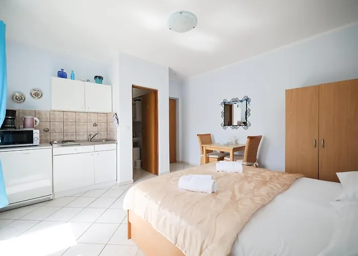 Veronika Ζαντάρ