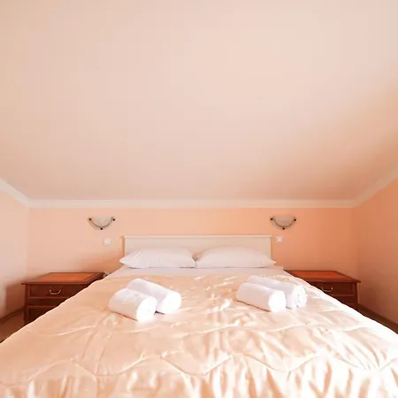Silver Luxury Apartments By Adex Travel Daire