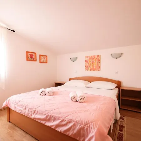 Veronika Apartament *