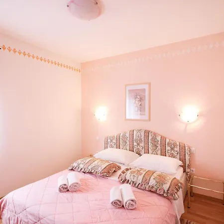 Silver Luxury Apartments By Adex Travel Apartmán