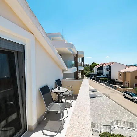 Silver Luxury By Adex Travel Apartmán